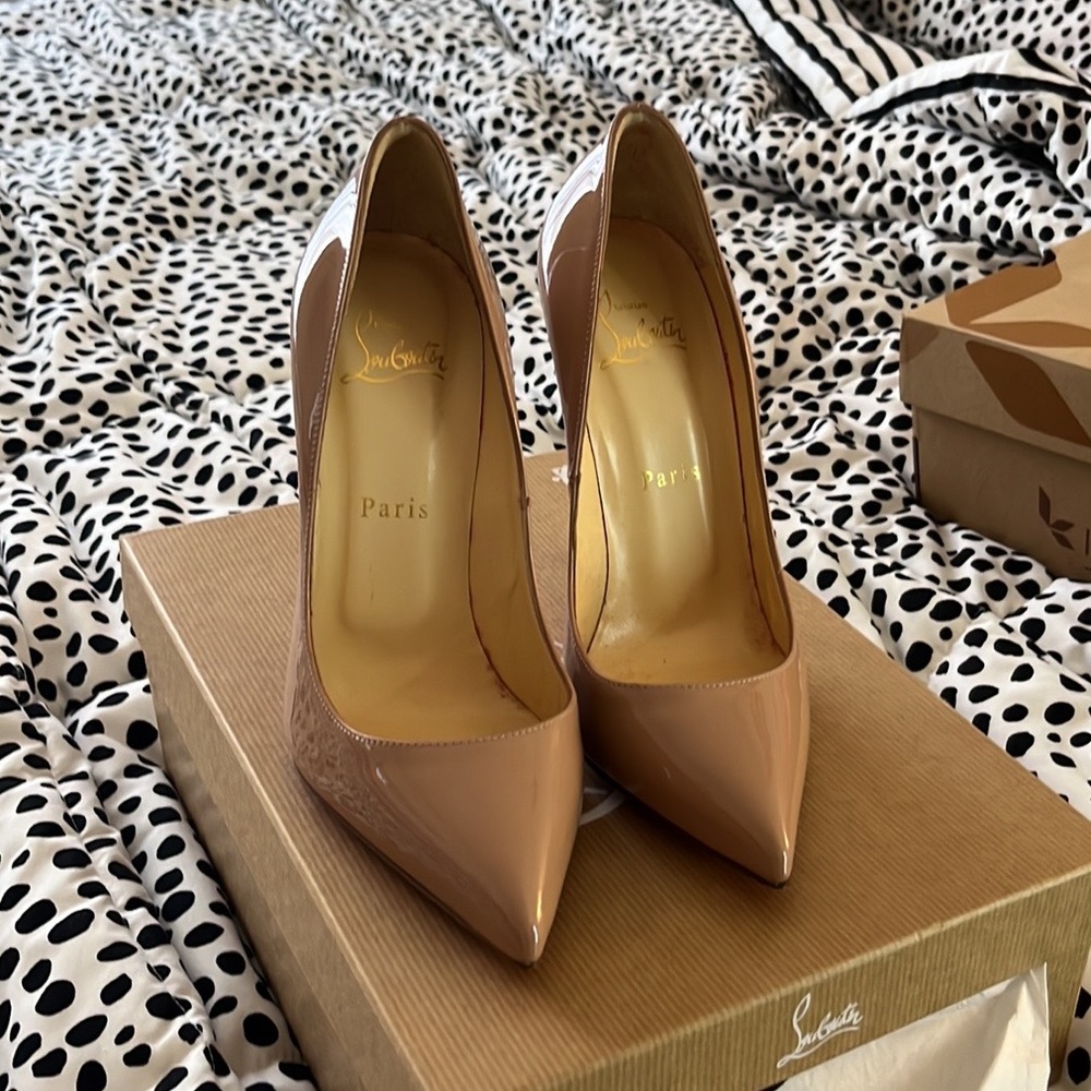 Nude patent leather Louboutin pumps. Pigalle 4.5in heel, size 37.5.